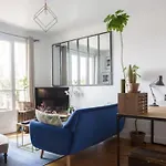 Modern Guy Moquet Citycosy