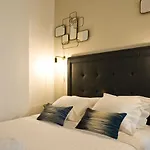 Pick A Flat\'S Apartment Near Montmartre - Rue De Navarin