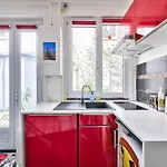 Studio On Mezzanine Floor - Picpusbercy