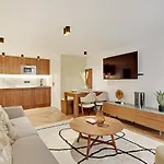 Welcoming & Charming Apartment - 1Br 4P - Palais-R