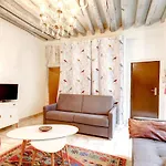 Private Saint Germain des Pres Apartment