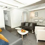 Ile Saint Louis City Apartment