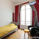 Arc De Triomphe - Luxury With A Sense Of Home