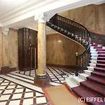 Arc De Triomphe - Luxury With A Sense Of Home