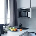 City Apartment Near Arc De Triomphe-Champs Elysees