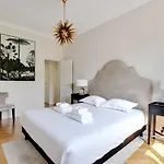 Luxury Apartment With Eiffel Tower View