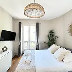 Arc De Triomphe Cosy Retreat