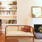 Sophisticated Gem In The Heart Of Paris - 107M2