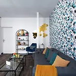 Huge 2 Floor With Unique Games Room & Home Theatre Room