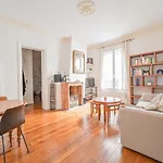 Apartment Near The Historic Center Of Paris