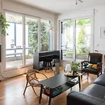 Spacious T3 Of 83 M2 With Garden