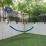 Spacious T3 Of 83 M2 With Garden