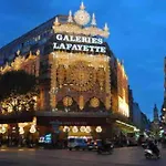 Blanche House Pres Du Moulin Rouge
