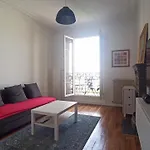 Pondok Montmartre - Balcony Overlooking City