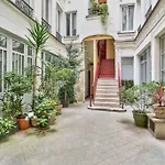 Studio Sur Les Toits Parisiens