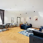 Luxurious Apartment - 2Br-8P -Champs Elysees