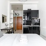 Canal St Martin : Charming Cosy Studio