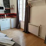 Studio Rue De La Sante