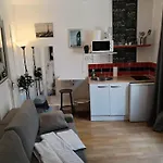 Studio Rue De La Sante