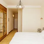 Charming With Terrace In The Heart Of The 17Th