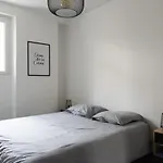 Spacious And Comfortable Apartment In Paris 17Th