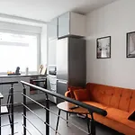 Spacious And Comfortable Apartment In Paris 17Th
