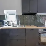 Madeleine - Concorde City Apartment