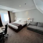 Holiday Inn Paris-Auteuil By Ihg