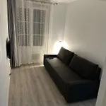 Studio Paris 12
