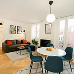 St Lazare & Madeleine - City Apartment