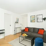 St Lazare & Madeleine - City Apartment