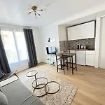 Paris Cosy Studio Near Beaugrenelle And Eiffel Tower