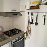Appartement A Deux Pas Du Pantheon Avec Balcon