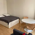Appartement A Deux Pas Du Pantheon Avec Balcon