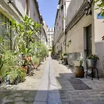 Heart Of Paris Apartment
