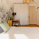 Cozy Studio Near Montmartre