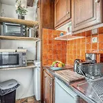 Latin Quarter - Studio Apartment