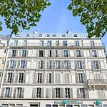 Champs-Elysees & Arc De Triomphe - City Apartment