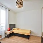 Lovely Apartment For 6, Metro At 160M !
