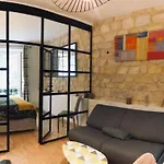 Appartement Pied De Montmartre