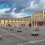 The Typical Parisian Flat - Louvre Royal - Paris 1
