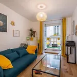Vertus - Cozy Apartment In The Marais Neighborhood