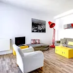 Louvre & Palais Royal - Cityapartmentstay