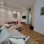 Apartments Champs Elysee Wagram Paris