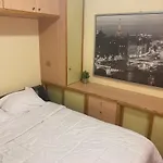 Entire Cozy Apartment Near Eiffel Tower In Paris