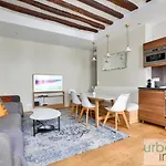 Urban Flat 70 - Authentic 3Bdr Parisian Flat