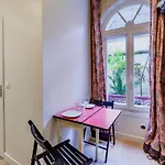 Charming Studio Next To The Eiffel Tower