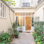Best Part Of Saint-Germain-Des Pres / 3 Bedrooms