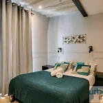 Urban Flat 44 - Charming Parisian Apartment In Montorgueil