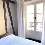 Apartment Saint-Germain Des Pres